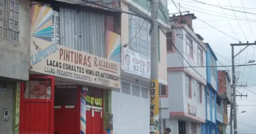 PINTURAS & ACABADOS PINTURAS & ACABADOS